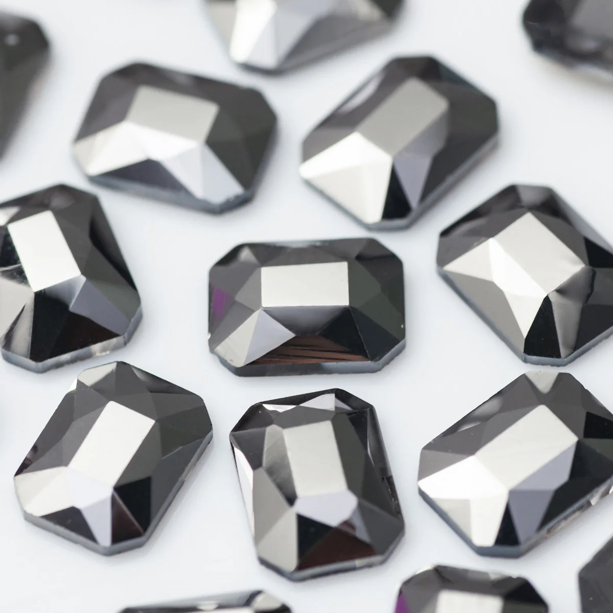 100 Stück 2455 6x8mm Kristall AB Bunte Oktagon-Nagelsteine Nicht-Hotfix für Nagelkunst, Taschen, Kleidung, DIY-Design, Dekoration – Detail 2