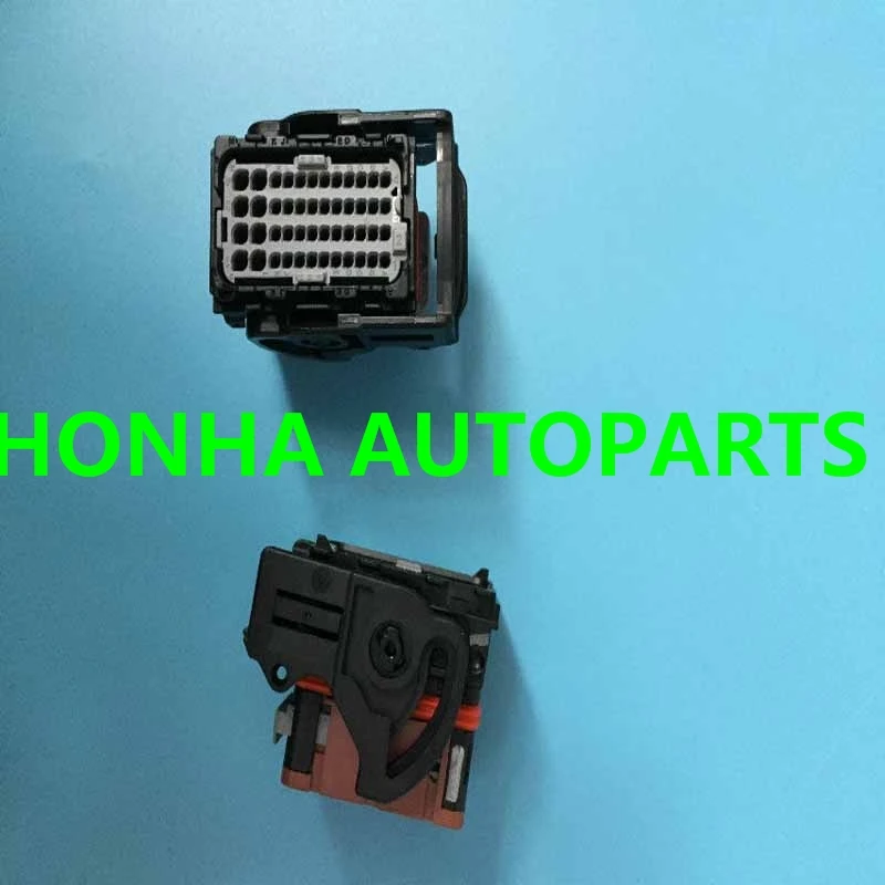 1 pcs 32 pin way ECU Wire Automotive connector Housings Receptacle Connectors with pins 64320-1319