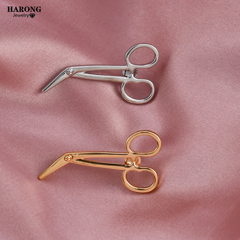 Medical Scissors Brooch Surgical Operating Forensic Anatomy Pins Doctor Cute Badge Lapel Pin for Women Office Accessories