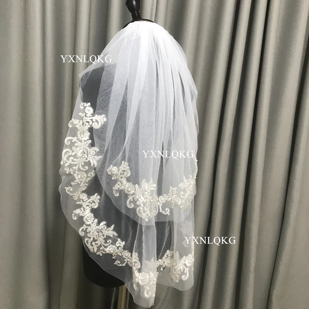 Two Layer European Short Wedding Veils With Comb Soft Tulle Bridal Veils With Romantic Lace Appliques Edge Wedding Accessories