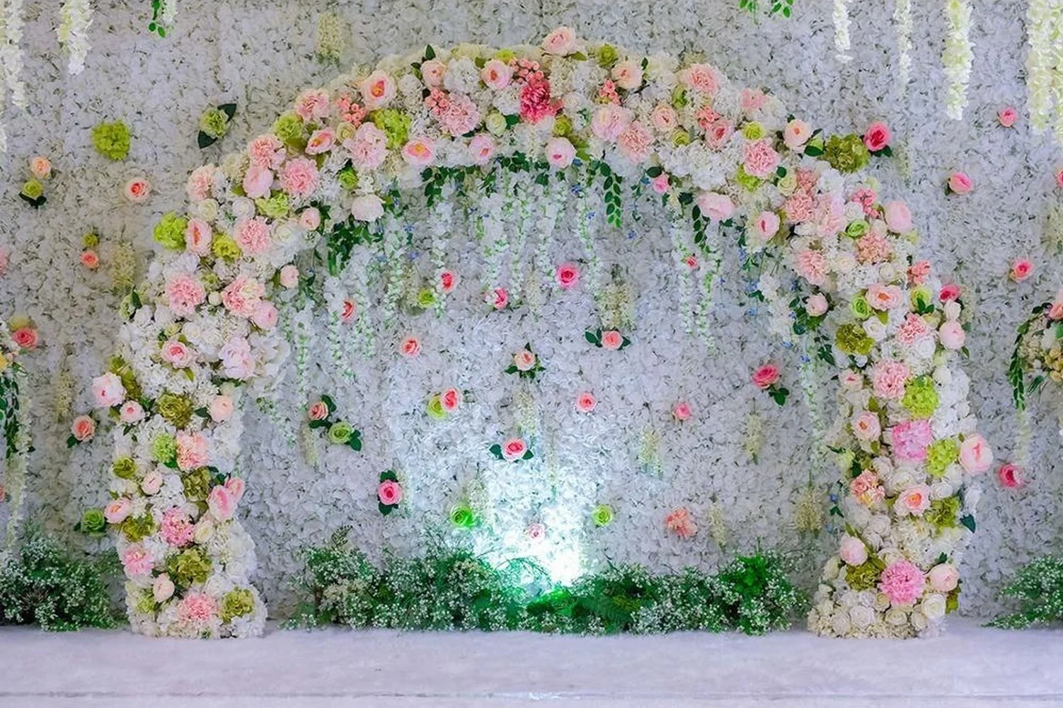 Miłośnicy ślubu walentynki tła fotograficzne kolorowe kwiaty Arch oświetlenie etap fotografia tło dla Photo Studio