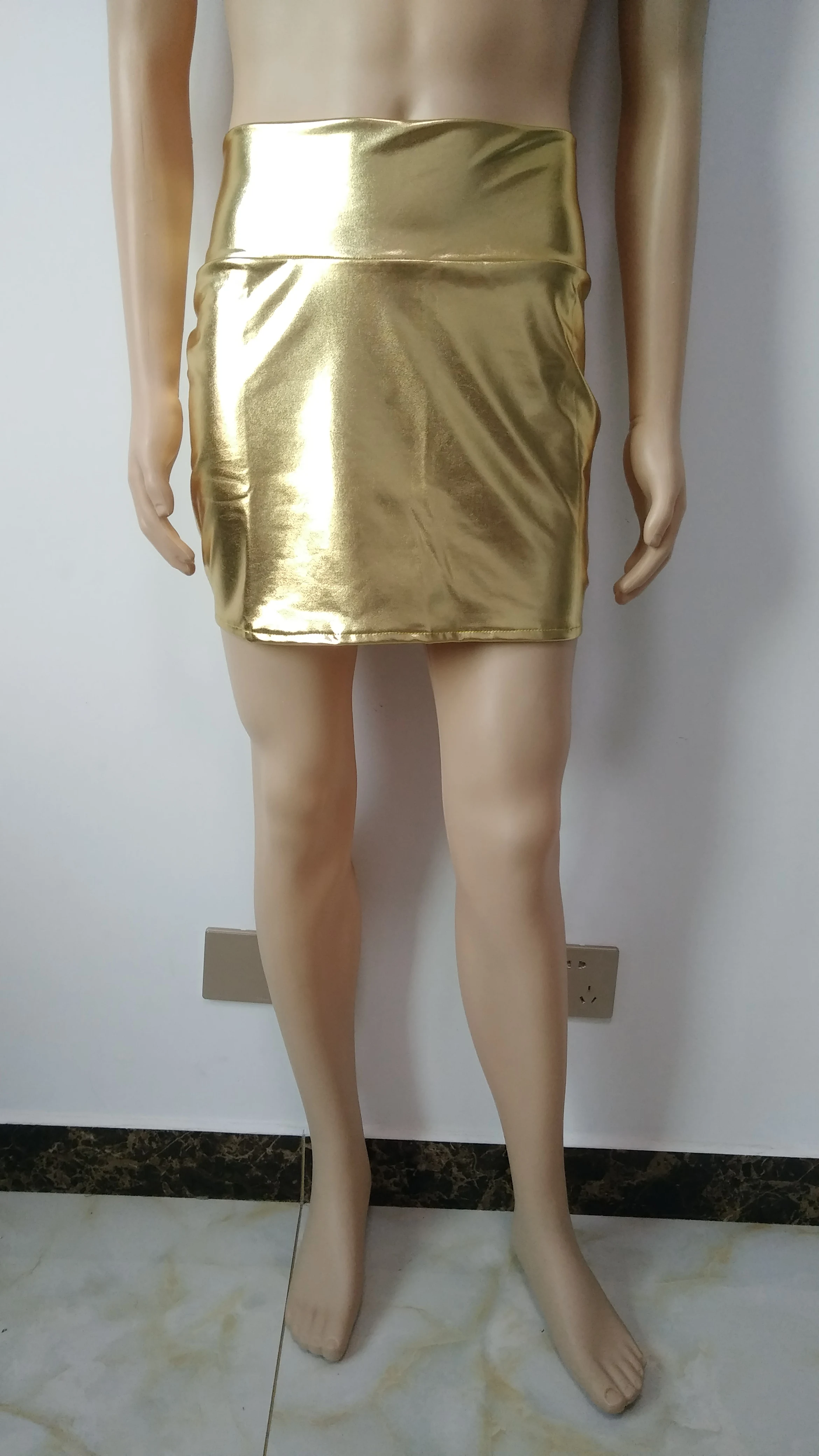 Vrouwelijke Glanzend Metallic Spandex Paarse Kleur Rok Nieuwe Stijl Vrouwen Heldere Kleur Mini Korte Rokken