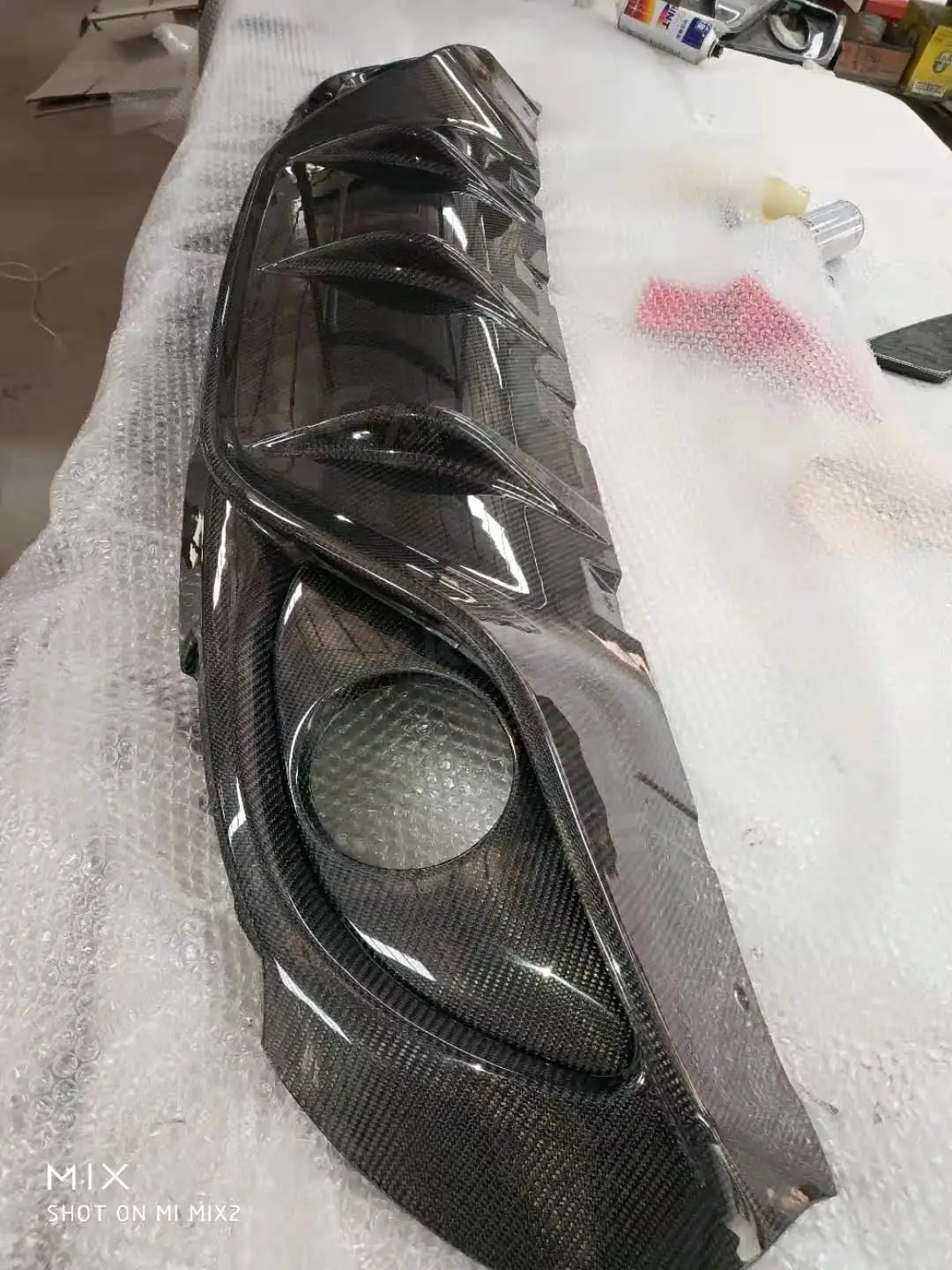 Spoiler diffusore a labbro posteriore in fibra di carbonio con punte di scarico per diffusore posteriore sportivo stile Alfa Romeo Giulia Standard 2016-2018