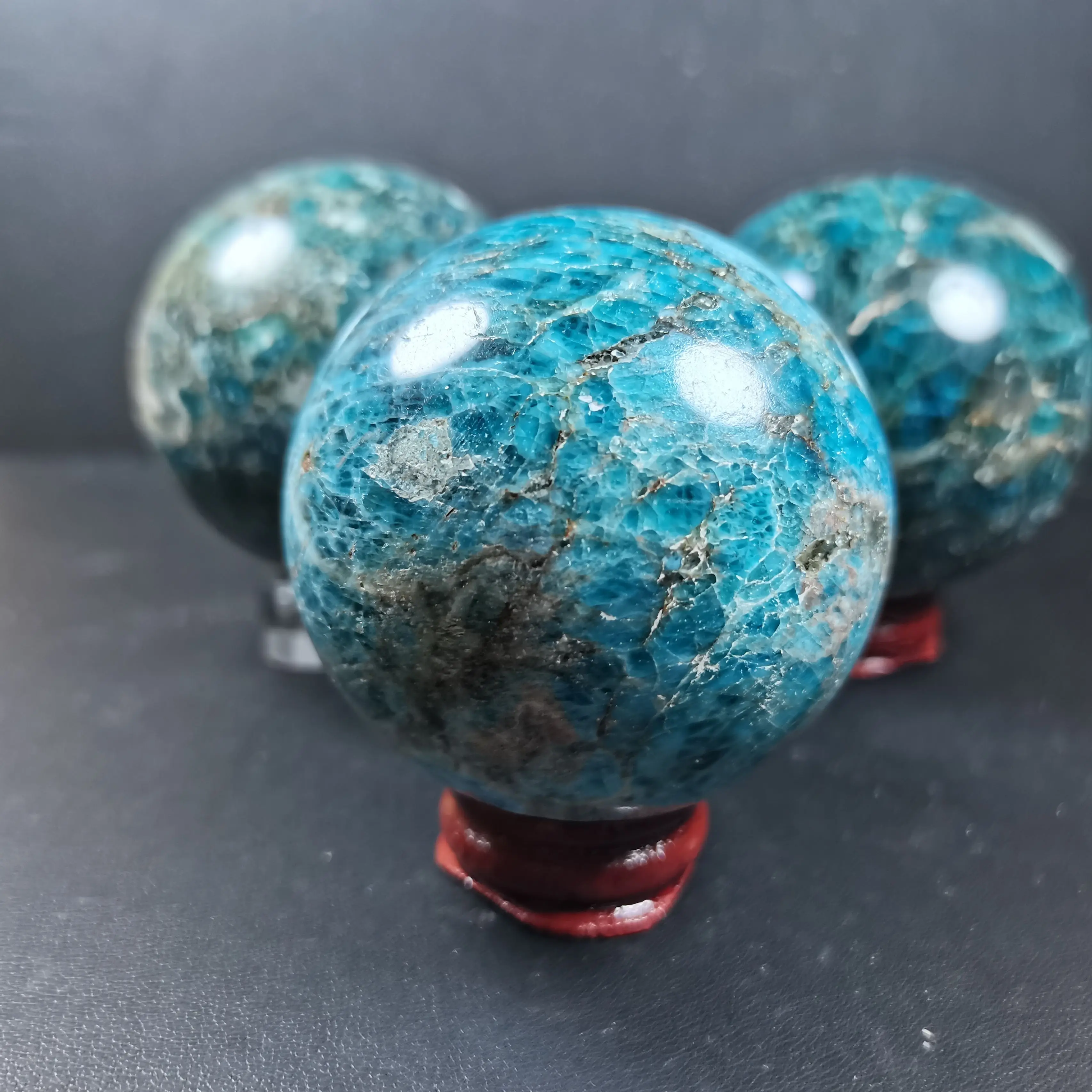 

40-60MM Natural Blue Apatite Sphere Healing Stones Crystal Polished CAOMSJ