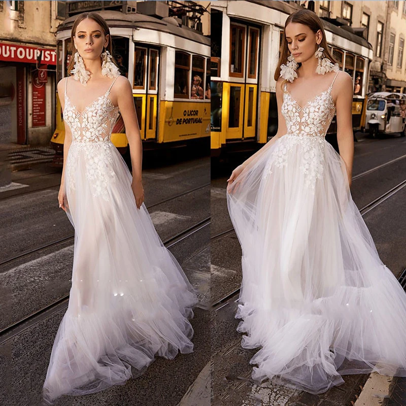 

Beach Wedding Dresses 2023 Sexy V Neck Sleeveless Tull Boho Bridal Gown vintage wedding Dress For Women Elegant Tulle Backless