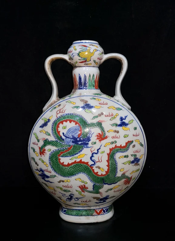 Ming Dynasty (Xuande:1399-1435）Colorful glazed dragon pattern flat bottle