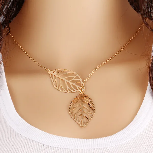 Winzige Herz-Choker-Halskette für Frauen, silberfarbene Kette, kleine Liebes-Halskette, Anhänger am Hals, böhmische Choker-Halskette, Schmuck – Detail 11