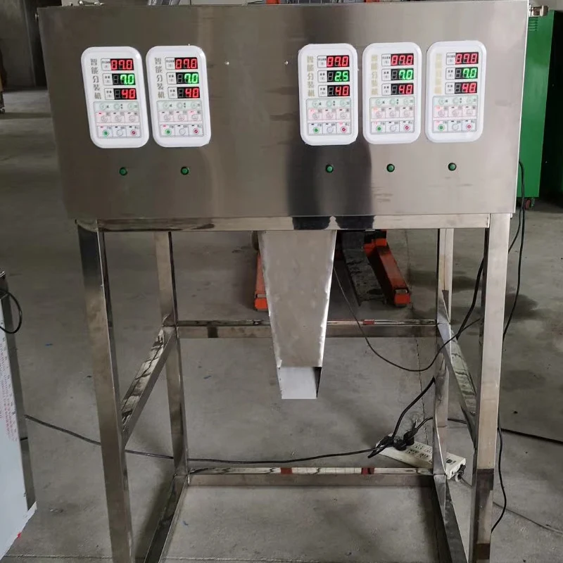 آلة تعبئة وتغليف الوزن والكمية الأوتوماتيكية بالكامل