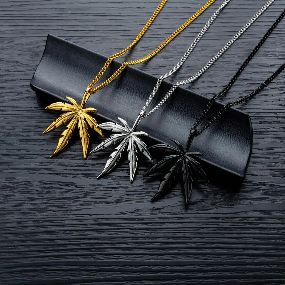 Fashion Creative Tree Maple Leaf Pendant Wild Titanium Steel Men's Necklace Accessories