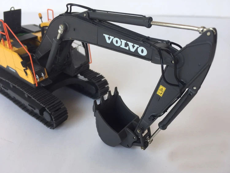 1:50 EC220E excavator alloy model Gifts Souvenir Toys