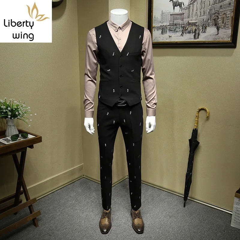 Top Quality New Mens Personality Embroidery Men Suit Formal Evening Wear Outfits Wedding Dress 3pcs Set Big Size Terno Masculino