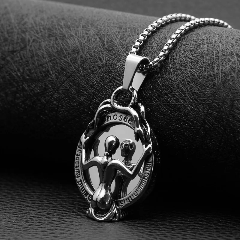 Fashion Photo Demon Mirror Pendant Necklace Stainless Steel Fine Polished Vintage Necklace Hot Sale