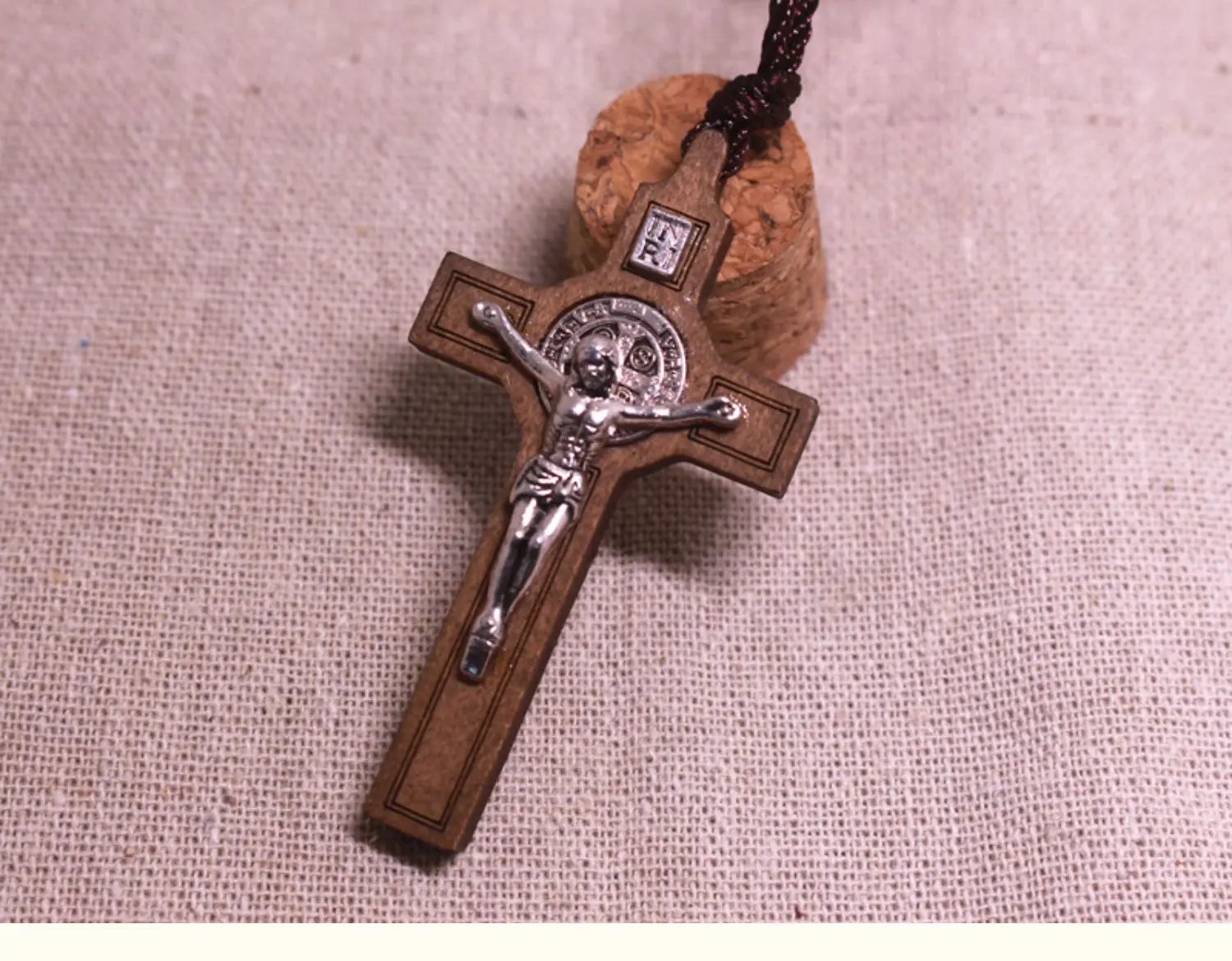 Christian Jesus Holzkreuz katholische Kirche Retro Holz Anhänger Auto Jesus auf Kreuz Rosarios Catolicos Jezus Croix Kruzifix – Detail 8