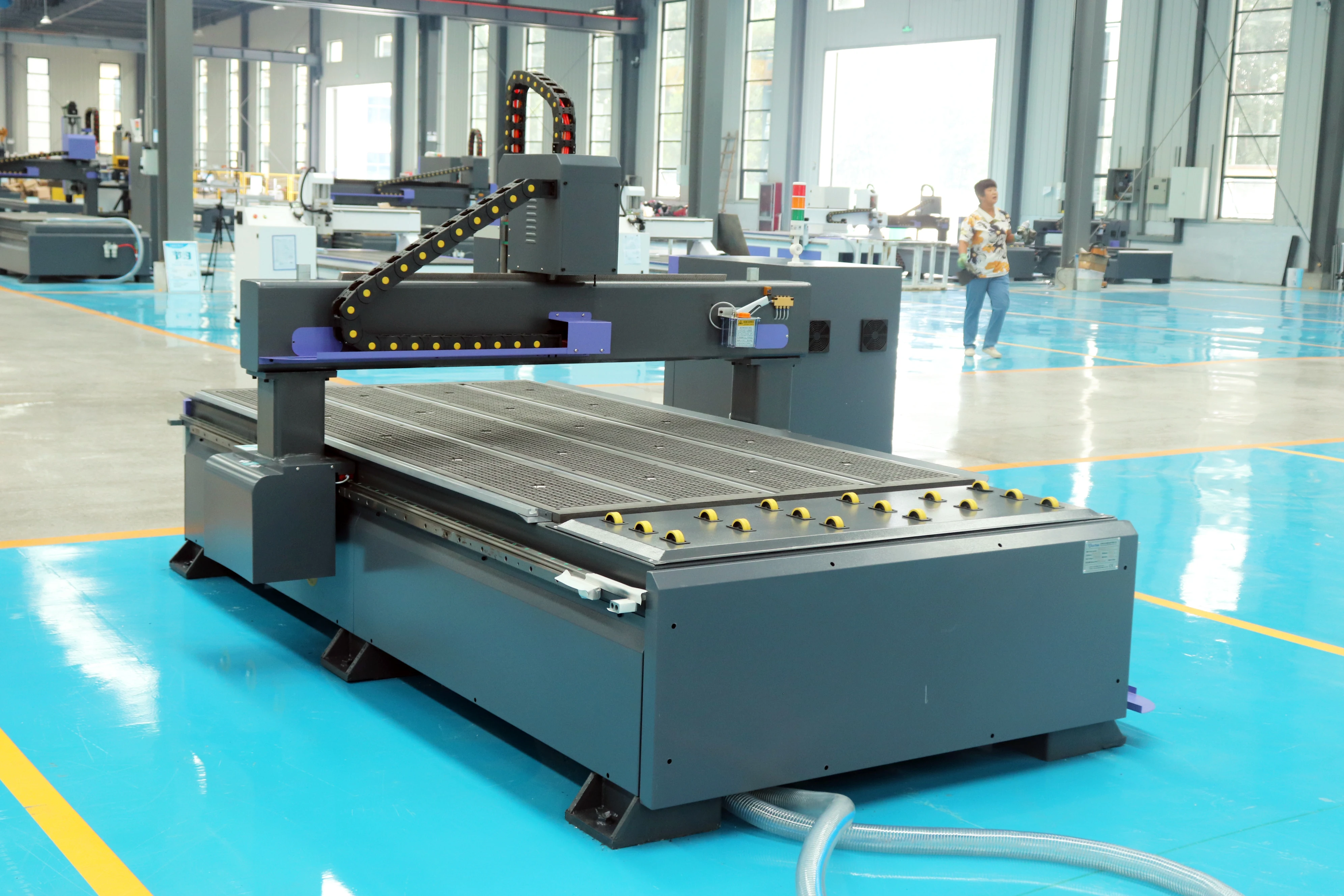 Máquina enrutadora CNC para puertas de madera MDF, enrutador para carpintería, 1325, China