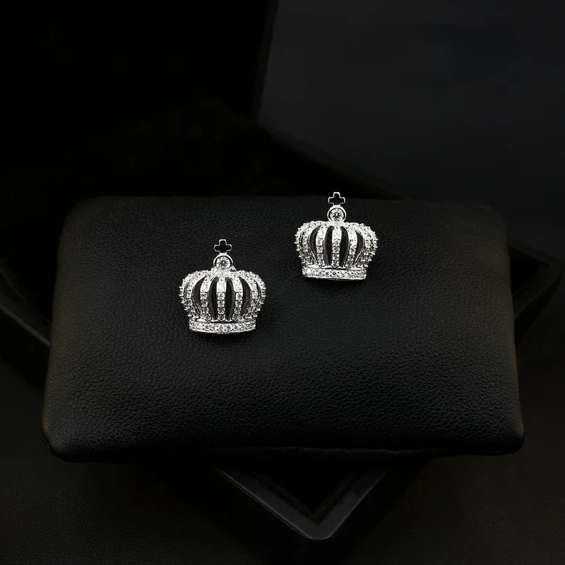 Brooch Crown Collar Pin Anti-Exposure Buckle Women Small V-neck Decorations Clothes Fixing Pins Corsage Accessories Jewelry 3306