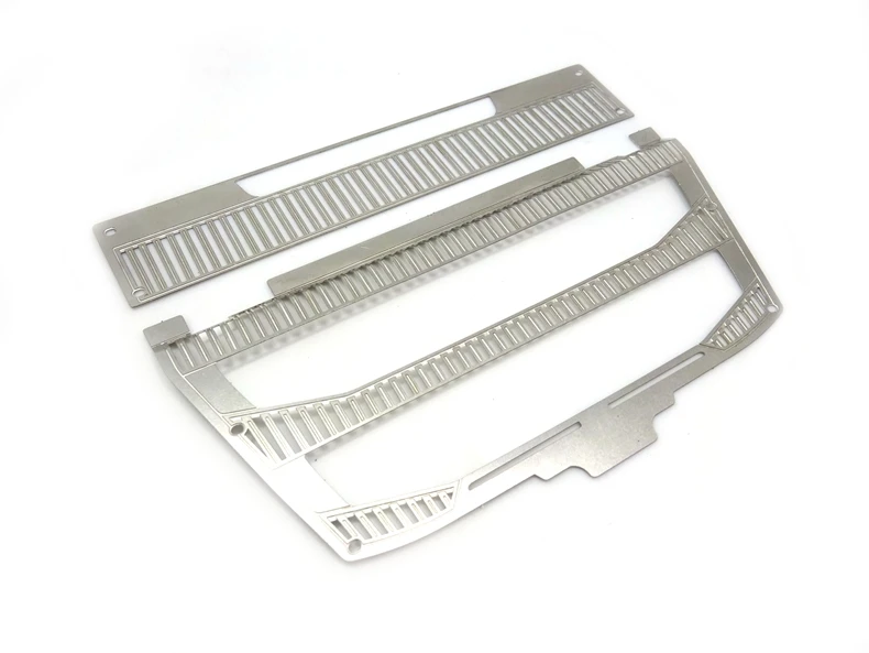 Metal Front Face Grille Middle Network for 1/14 Tamiya RC Truck Volvo 56360 FH16 750