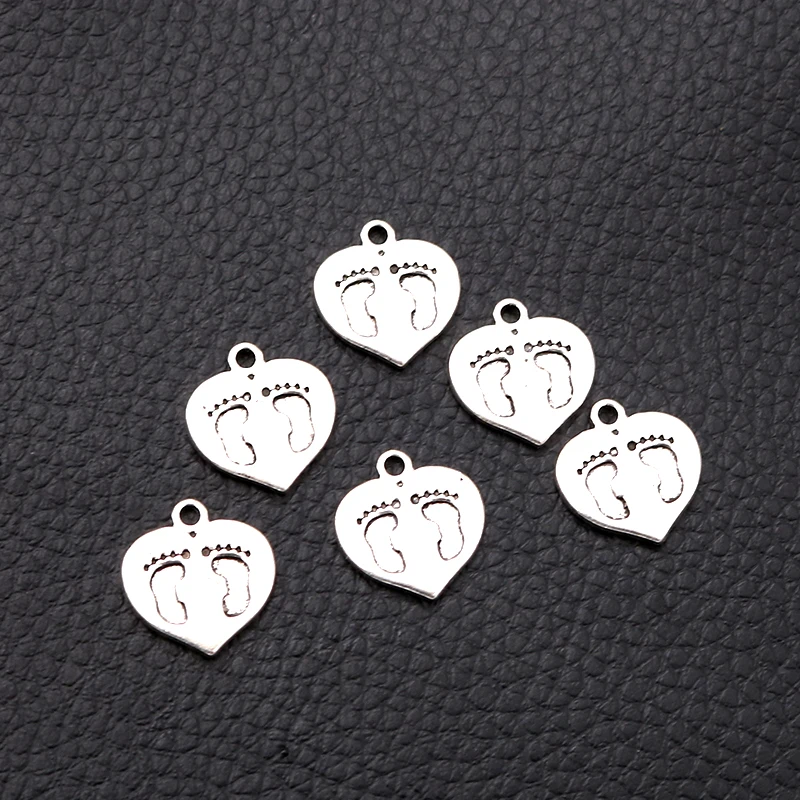 30pcs/lot Silver Plated footprint Charm Metal Pendants DIY Necklaces Bracelets Jewelry Handicraft Accessories 15*14mm P620