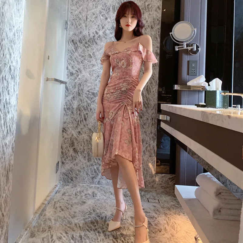 

2020 Summer Vintage Off the Shoulder Spaghetti Strap Dress Women Streetwear Print Chiffon Dress High-end Ruffles Vacation Dress