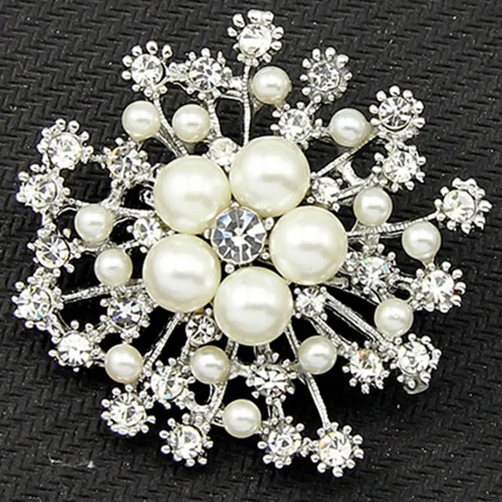 Women Brooch Alloy Flower Faux Pearls Enamel Pin Brooch Crystal Pin Brooches Wedding Party Jewelry Gift брошь Accesorios Mujer