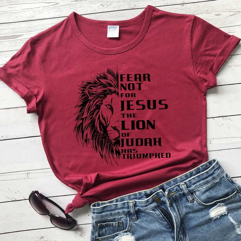 Fear Not For Jesus Lion T-shirt Aesthetic Unisex Christian Bible Top Tee Women Vintage Hipster Religion Tshirt