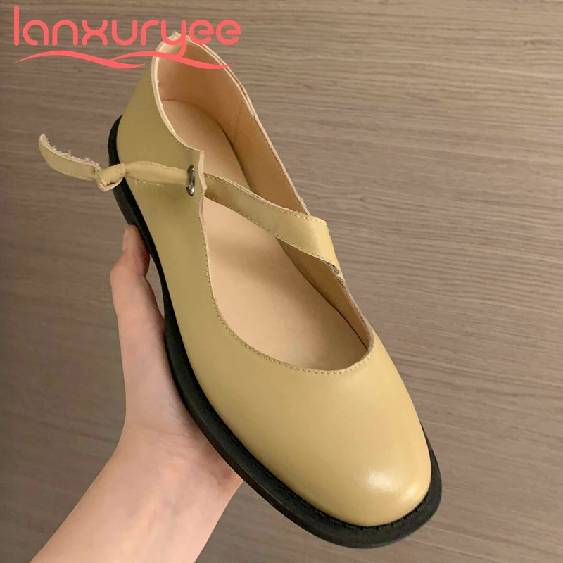 

Lanxuryee preppy style real cow leather european design round toe thick low heel buckle straps daily wear soft women pumps L9f3