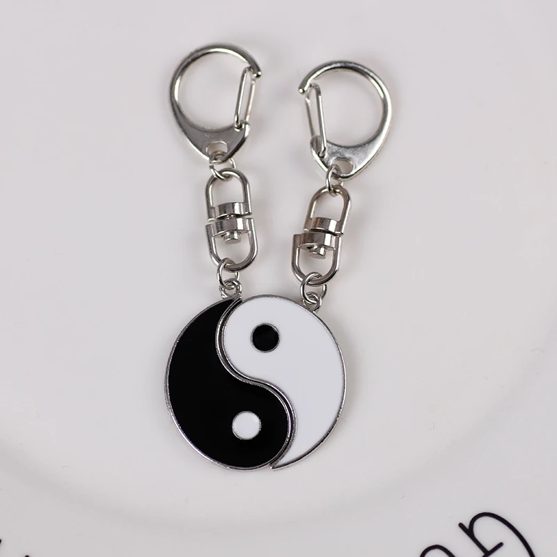 2Pcs Tai Chi Keychain for Women Men Retro Black White Yin and Yang Pendant Friendship Jewelry Accessories Birthday Gifts 2024