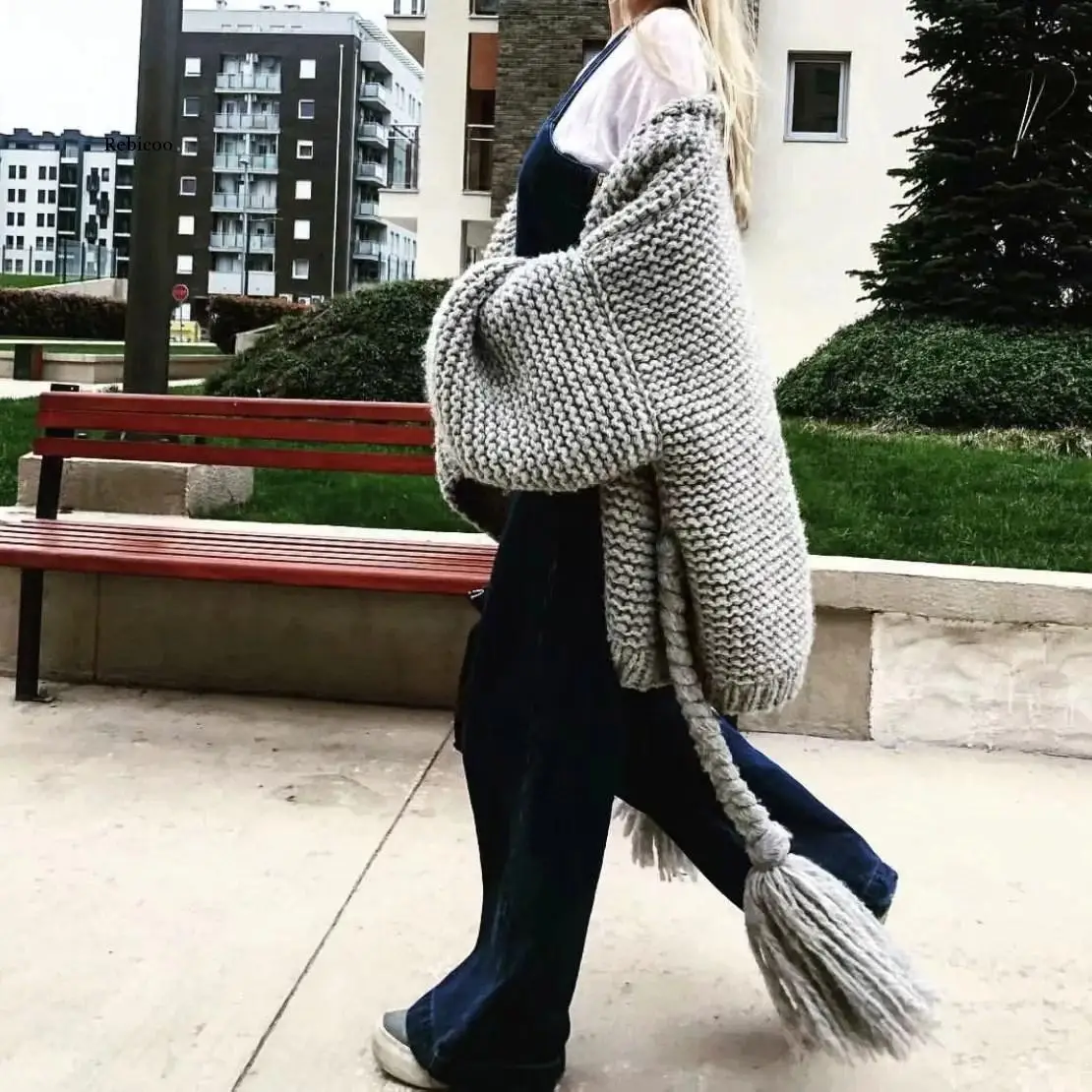 

Oversized Hollow Sweater Cardigan High Street Women Autumn Winter Long Sleeve Knitted Loose Size Casual Chunky Jumpers