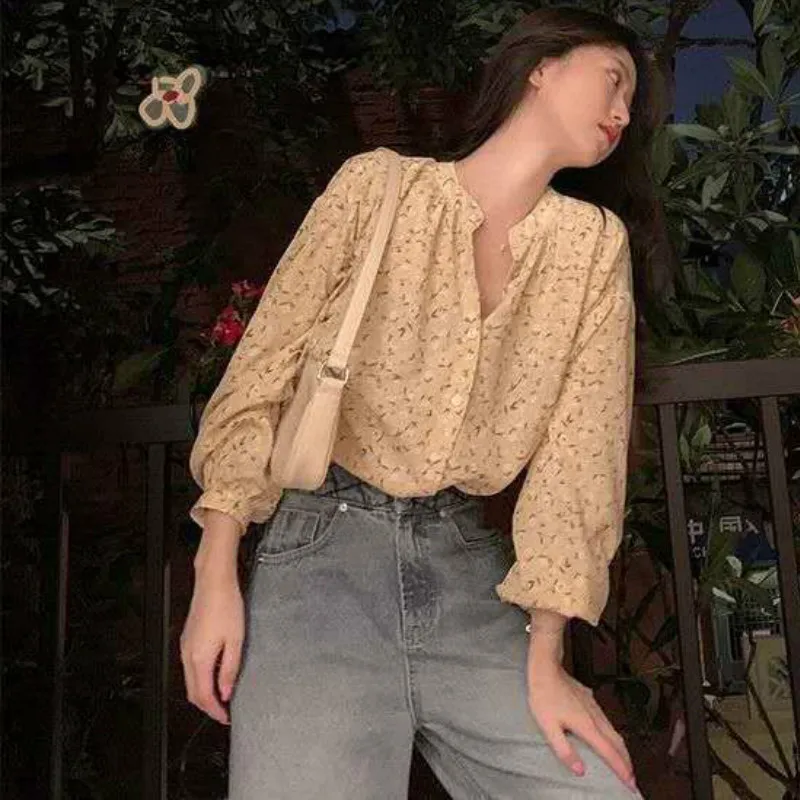 Blouses Women Autumn Floral Lantern Sleeve O-neck Button Leisure Sweet French Style Ulzzang Chic All-match Tops Loose Female Hot