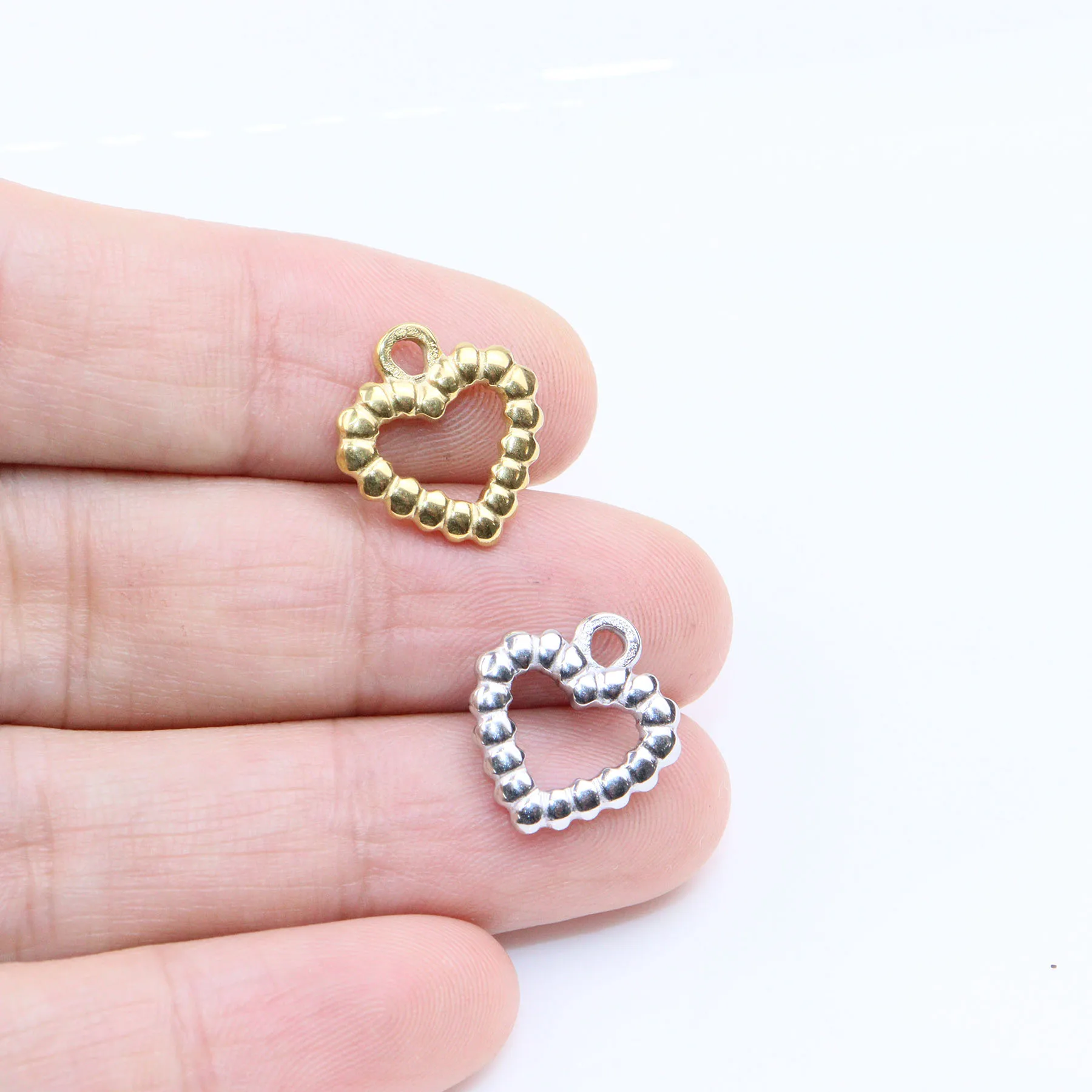 

5pcs 13mm Wholesale Stainless Steel High Quality Popular Heart Charms Pendant DIY Necklace Earrings Bracelets Unfading 2 Colors