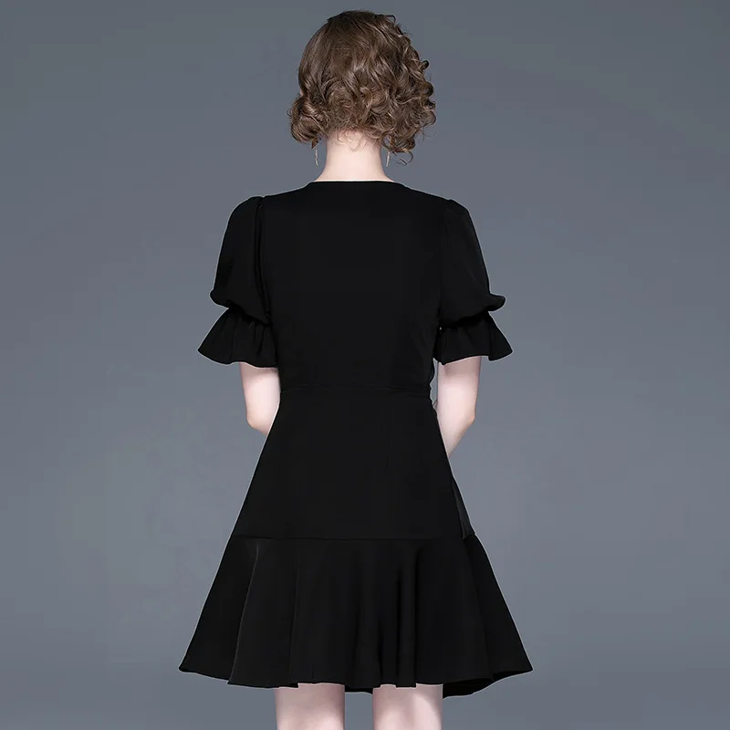 2023 summer and autumn new V-neck waist Slim A-line dress women short flare sleeve dresses female elegant black Dress