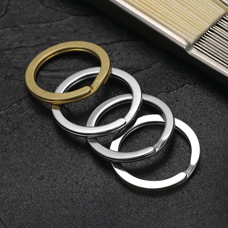 Titanium Keyring Brass Stainless Steel Material Key Arc Rings Luxury EDC Car Original Keychain Buckle for Accessories