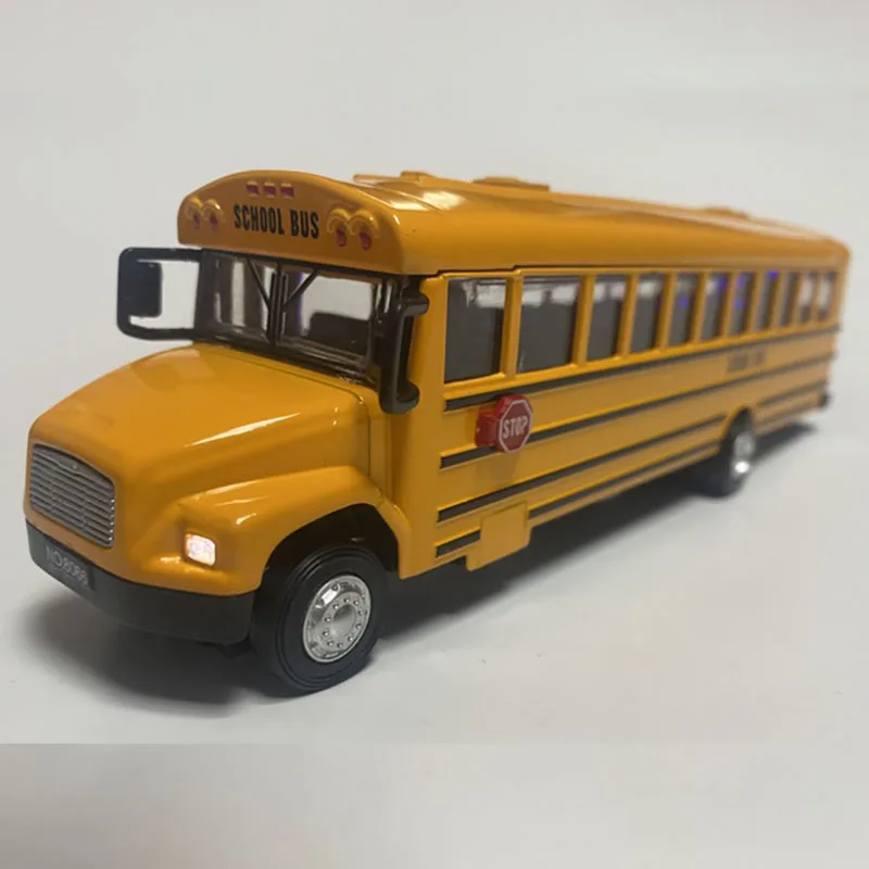 Modellini di automobili American scuolabus a testa lunga camion in lega per bambini tirare indietro suono e luce Display statico collezione per adulti