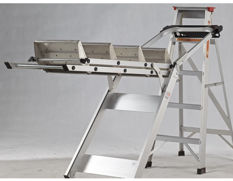 ครัวเรือนหนาอลูมิเนียมพับบันไดในร่ม Multifunctional Miter บันไดสองสามสี่ขั้นตอน