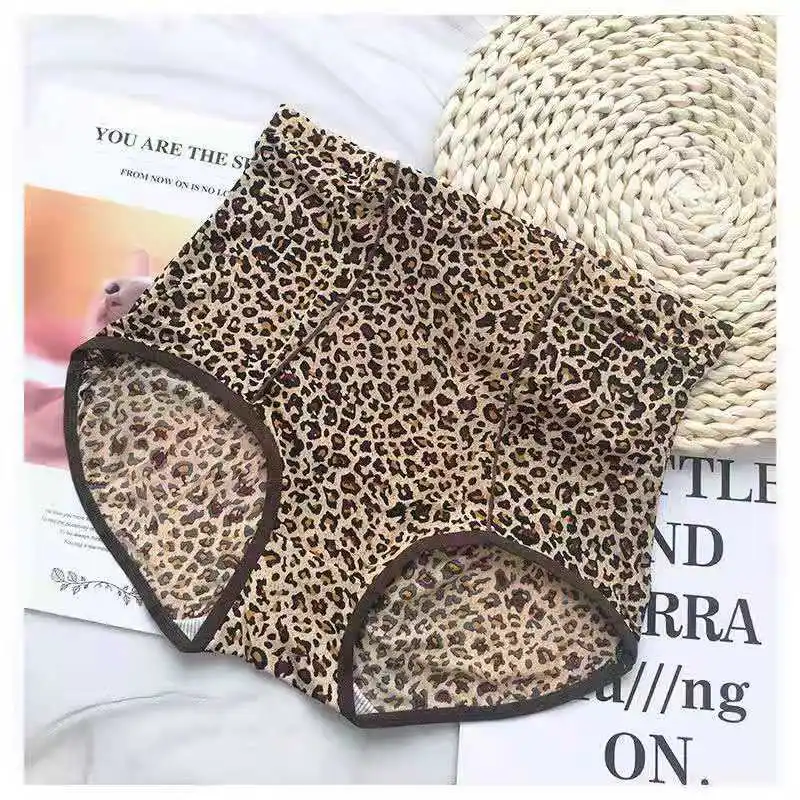 Women\'s Underwear Fashion Ice Silk Comfort Boxer Pants Sexy Leopard Print Panties For Woman High Waist Seamless Panties Lingerie