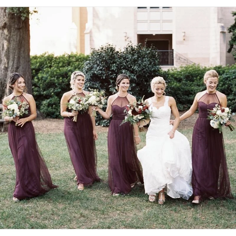 Vestido de dama de honor burdeos, línea A, Halter, ilusión plisada, sin mangas, hasta el suelo, vestidos de fiesta de boda hechos a medida 2021