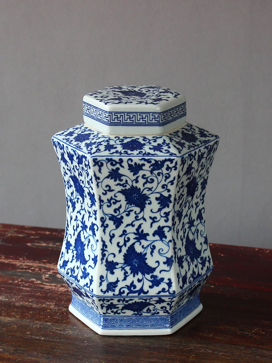 Jingdezhen Six Square Decorative Jar Chinese Ceramic Storage Pot Blue And White porcelain jar vase