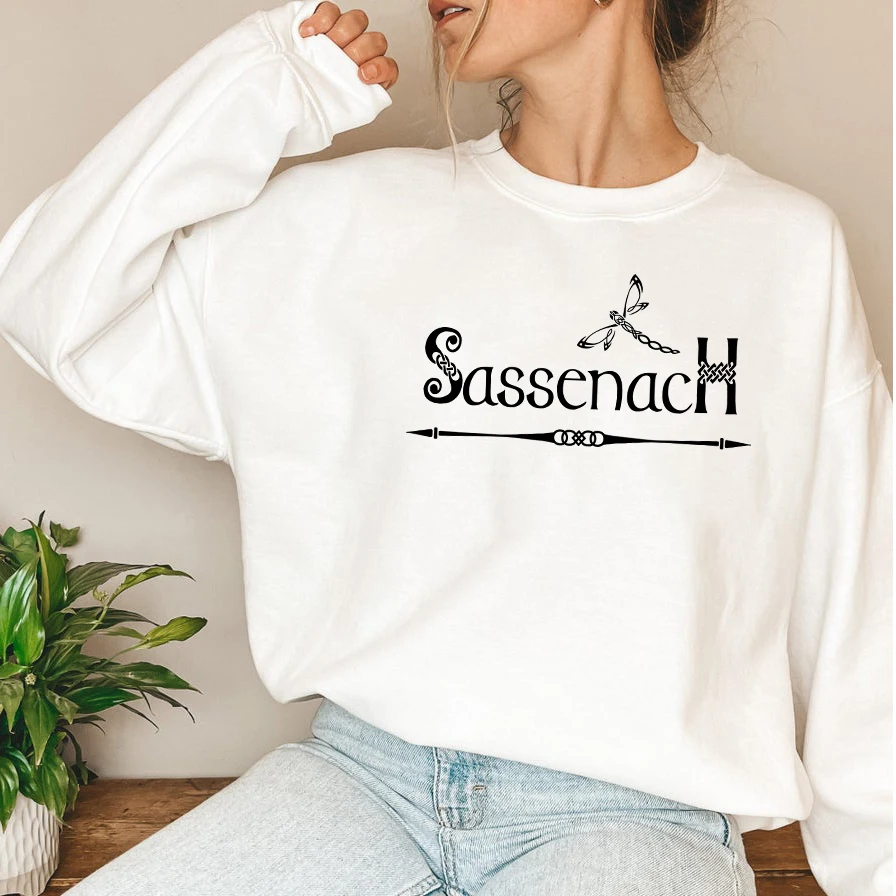 

Women Sassenach Sweatshirt Claire Jamie Fraser Hoodie Outlander Book Series Tv Show Vintage Sassenach Celtic Knot Sweatshirts