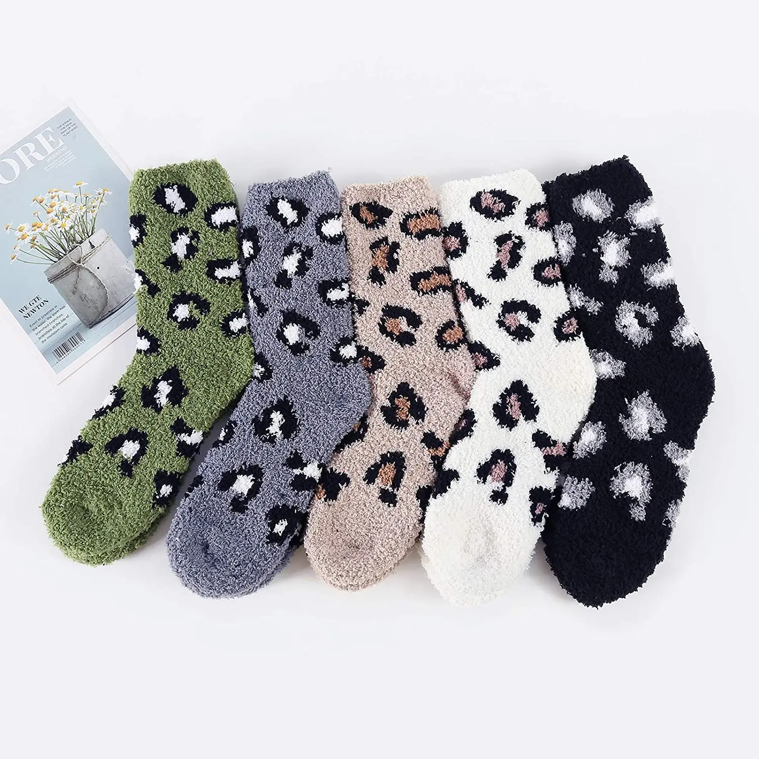 Women Thick Warm Socks Leopard Print Slipper Winter Socks Cabin Fluffy Fleece Cozy Soft Stocks Thermal Plush Sleep Home Sockings