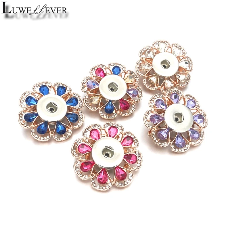 Luwellever Interchangeable 022 Rhinestone Flower Brooch Fit 18mm Snap Button Scarf Buckle Scarf Clips For Women Jewelry Gift