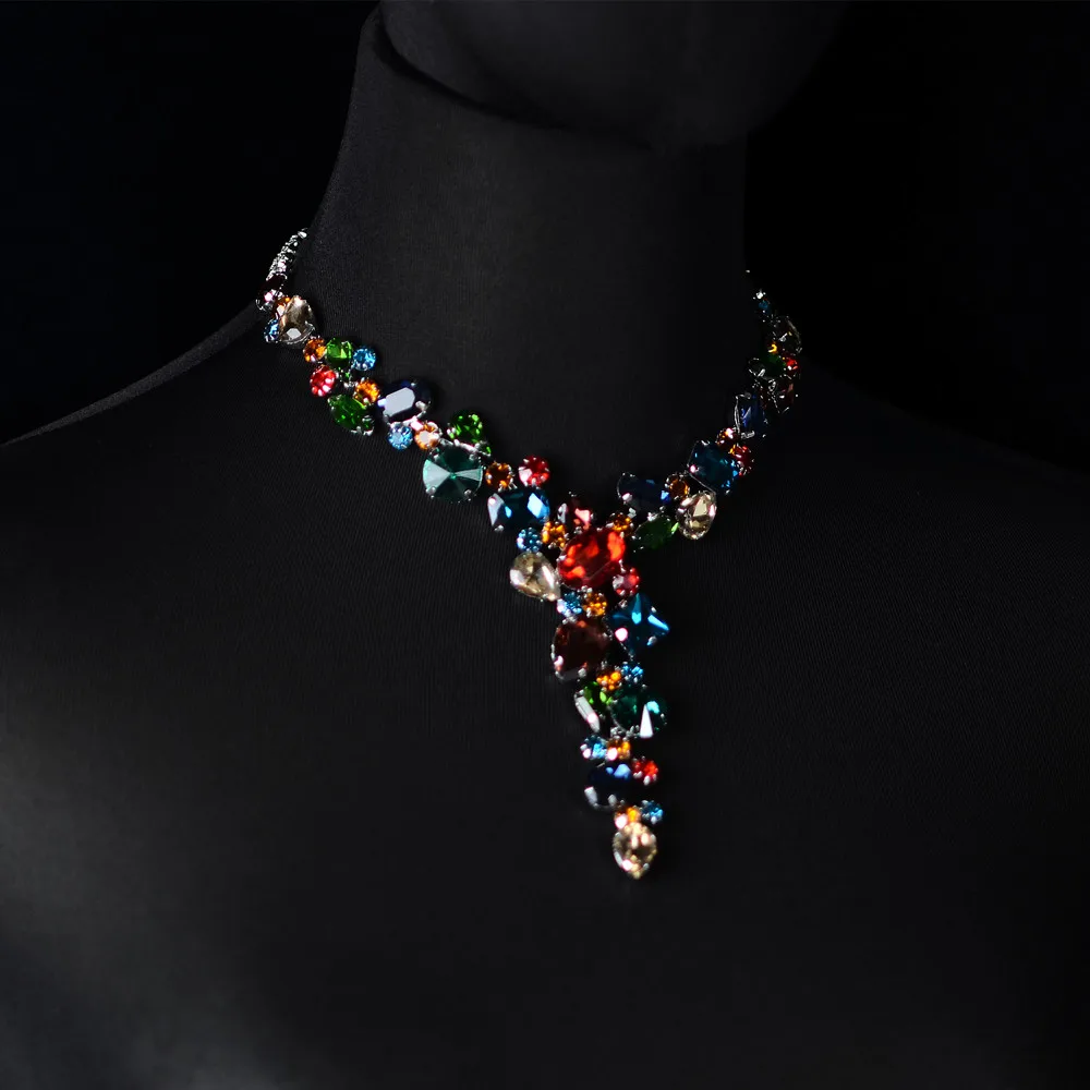 Luxury Colorful Rhinestone Necklace Bridal Jewelry Special-Shaped Crystal, Retro Personality, Prom Wedding Accessories CORUIXI