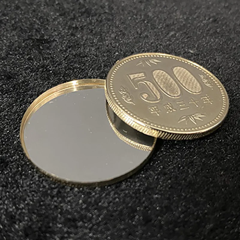 

Shimmed Expanded Shell (500 Yen) Magic Tricks Coin Magia Accessories Magician Close Up Street Illusions Gimmicks Mentalism Props