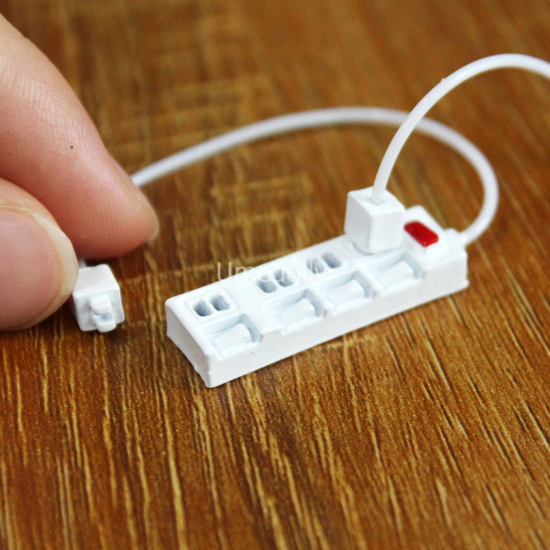 1PCS 1:12 Miniature Dollhouse Socket Charging Cable for Mini Mobile Phone Model Barbies Blyth Doll House Decoration Accessories