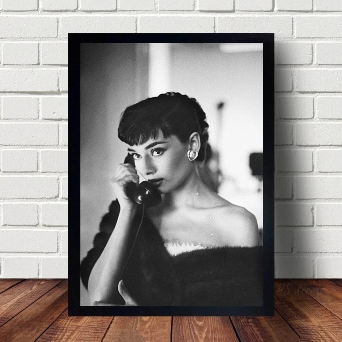 Audrey Hepburn Breakfast At Tiffany's Movie Poster Wall Art Canvas Painting Bedroom Living Room Home Decoration (No Frame)