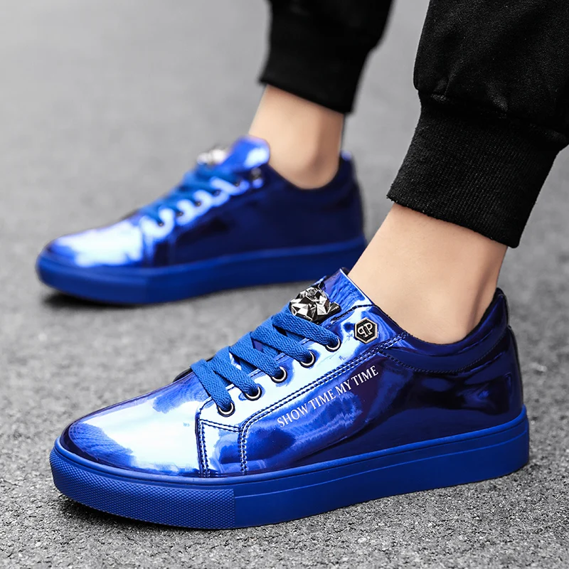 New Brand Blue Mens Fashion Sneakers Luxury Shiny Metal Men Skateboard Shoes Designer Glitter Men Flat Casual Shoes Plus Size 47