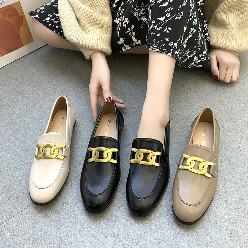 Scarpe basse da donna primavera moda marchio catena donna Slip On mocassini scarpe tacco piatto Casual scarpe Oxford stile britannico taglie forti