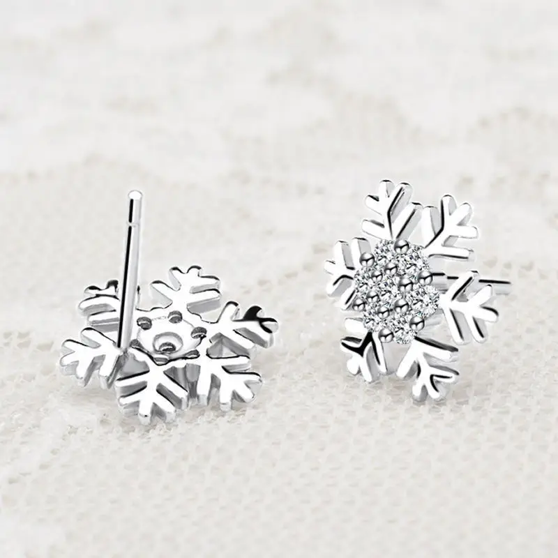 S925 Silver Earrings Female Sweet Diamond Snowflake Earrings Lovely Little Earrings Christmas Earrings Dainty Korean Jewelry