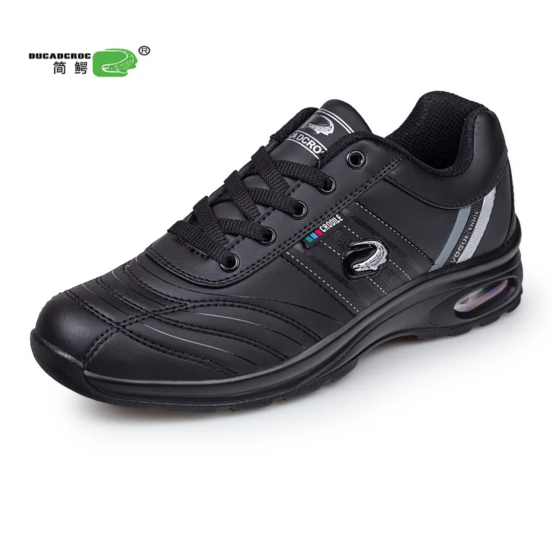 Original Waterproof Golf Shoes Spikeless for Men Outdoor Spring Summer Lightweight Golf Trainers Shoes Men Sport Sneakers