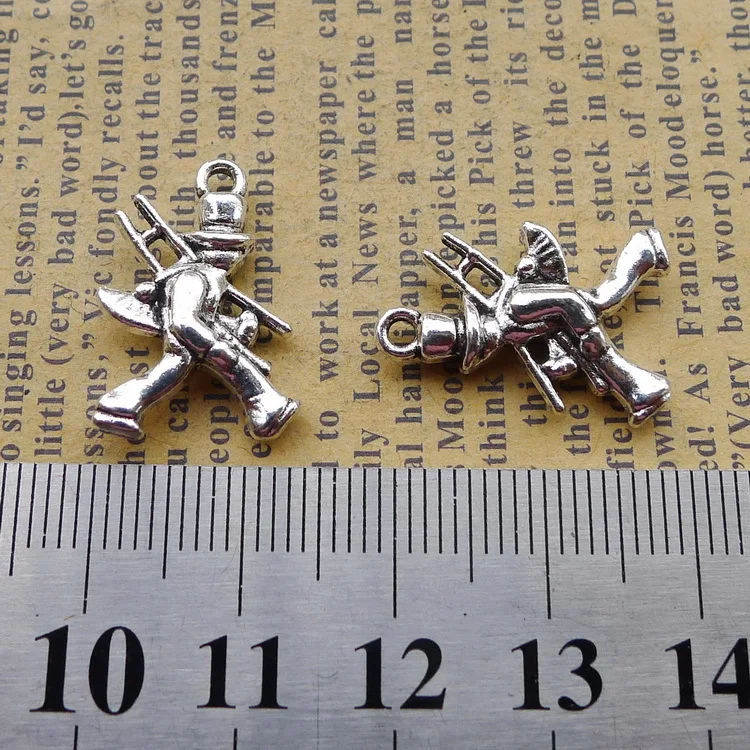 10pcs/Lot 15x20mm Antique Silver Color Electrician Fixman Ladder Charms Pendant For Jewelry Making DIY Jewelry Findings