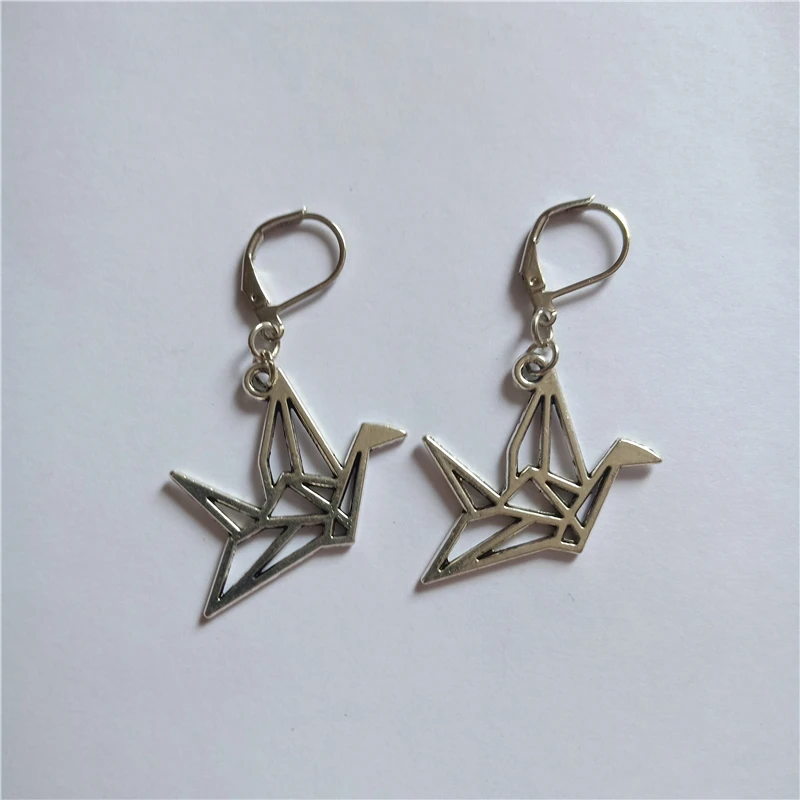 Origami Crane Lever Back Earring, Dainty Charm Bird Dangle Earrings Minimalist Jewelry, Antique Silver Color Vintage Earrings