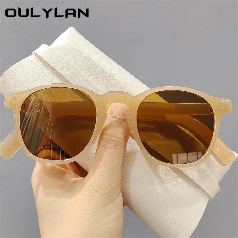 Oulylan Classic Round Sunglasses Men Personalized Retro Small Frame Sunglasses Male Vinatge Brand Yellow Black Eyewear UV400